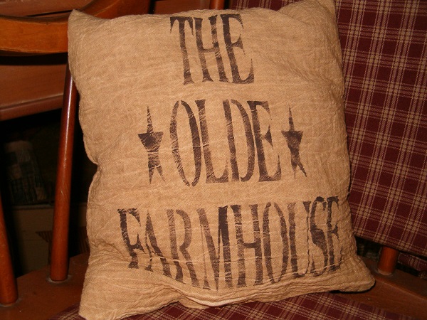 the olde farmhouse pillow with stars