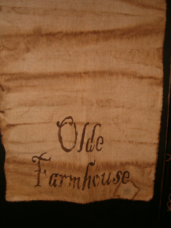 olde farmhouse table runner