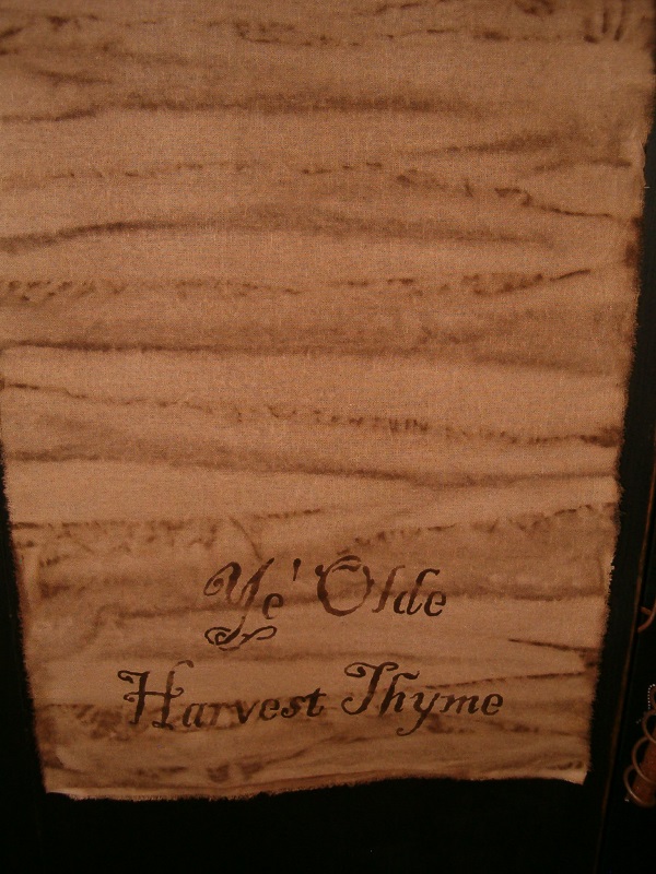 ye olde harvest thyme table runner