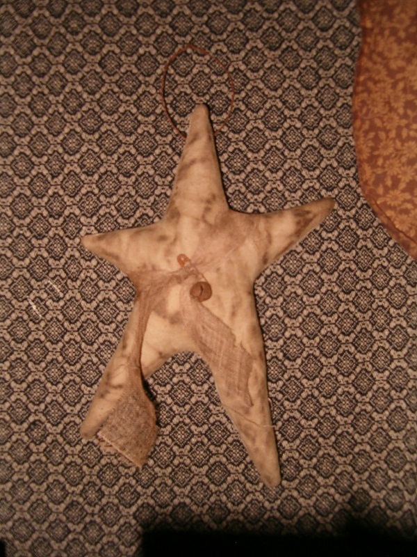 primitiv shaped window star
