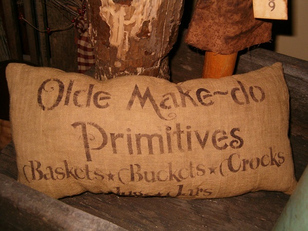 olde makedo primitives pillow