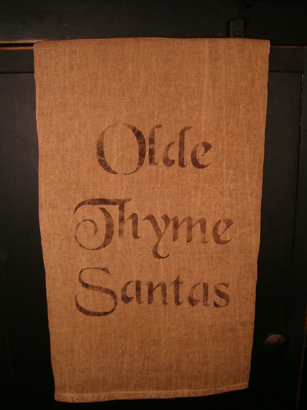 Olde Thyme Santas pillow or towel
