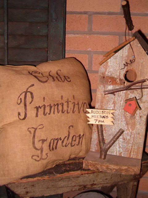 olde primitive garden pillow