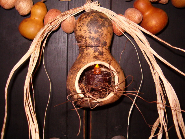 bottleneck gourd garland