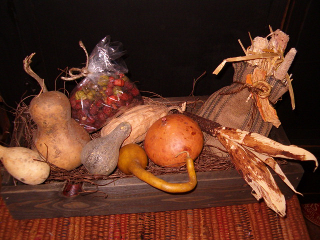 gourd filled trencher tray