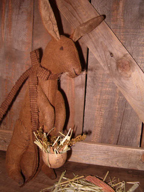 Cinnamon the gardening bunny