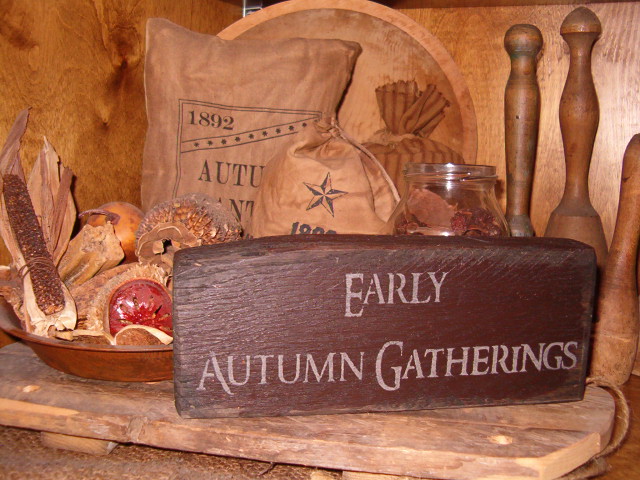 Early Autumn Gatherings shelf sitter