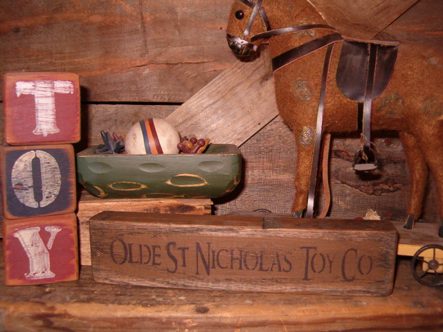 Olde St Nicholas Toy Co shelf sitter