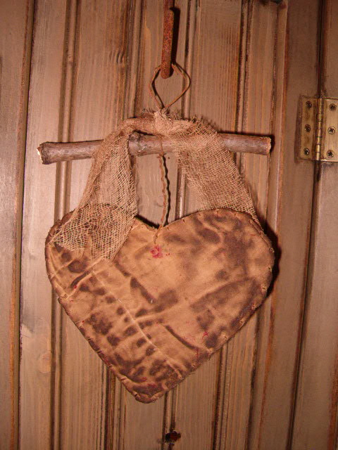 Rose quilt heart hanger