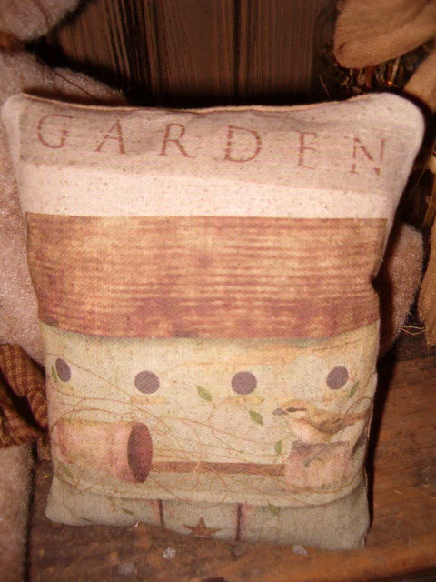 Garden birdhouse print items