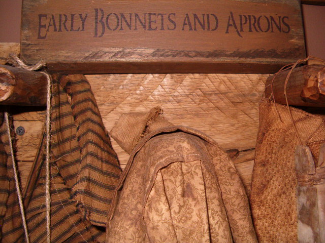 Early Bonnets and Aprons shelf sitter