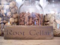 Root cellar shelf sitter